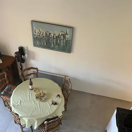 Apartment Renove 1 Proche Saint-Raphael (Var)