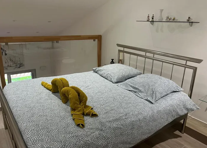 Renovated 1 Bedroom Near Sea Saint-Raphaël